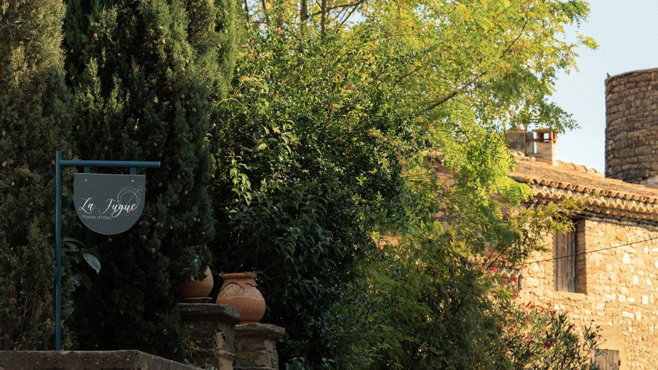LA FUGUE -Demeure historique située dans un château fort -Proche de UZES et NIMES Brignon Exterior foto